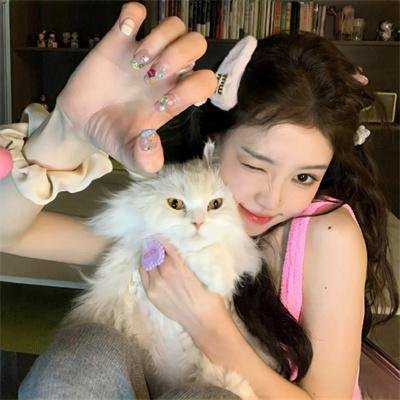 女孩罗塞玛莉